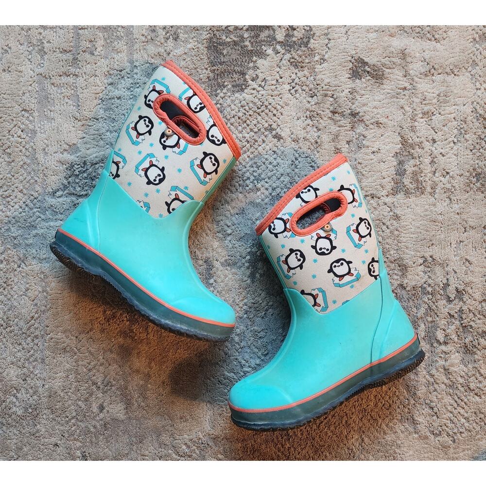 Bogs Classic Size 3 Pull On Boots Rain Snow Penguins Teal Waterproof